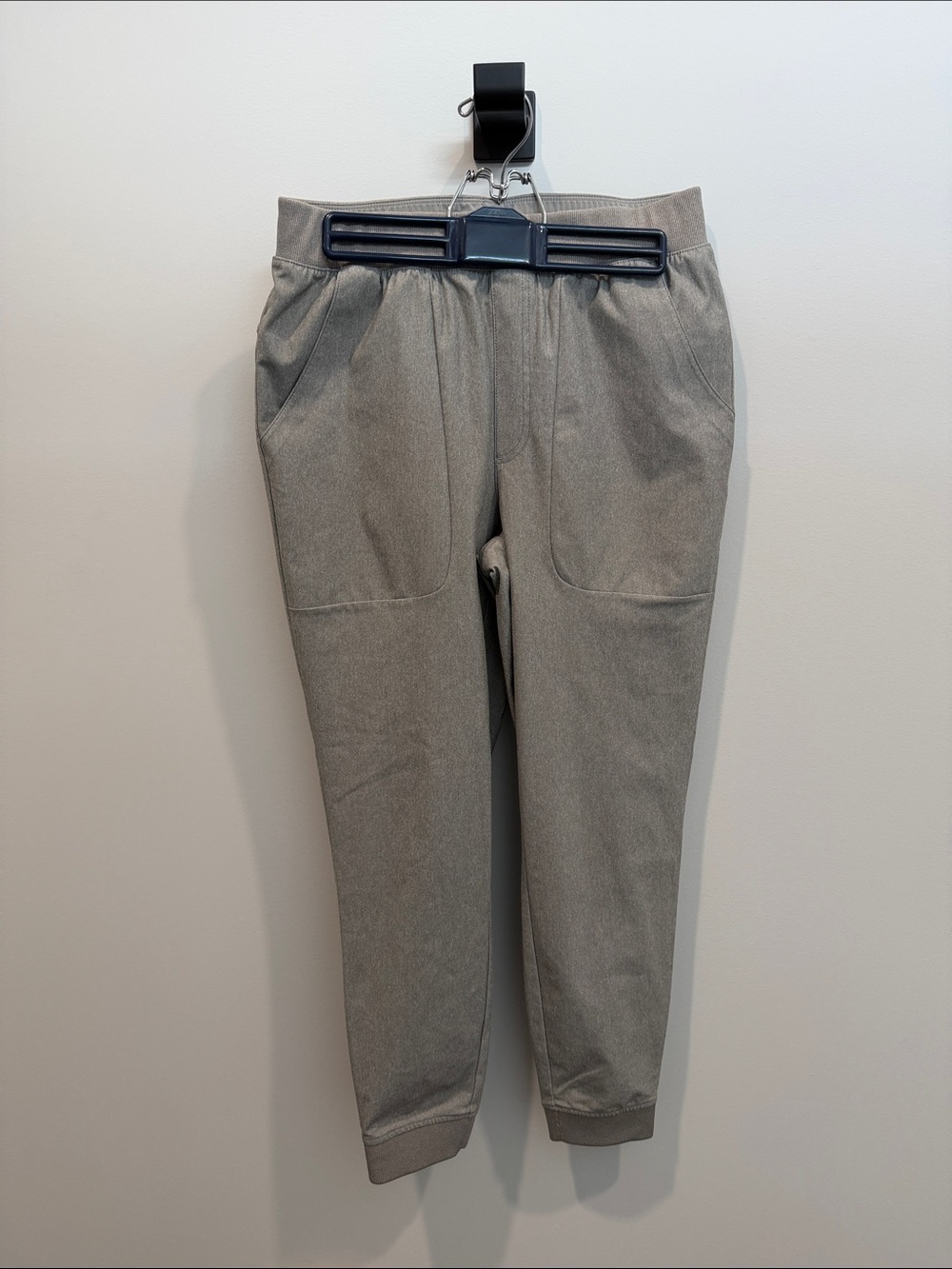 VRST Gray Men's Joggers - Small.   Style tag cut out because it was itchy.